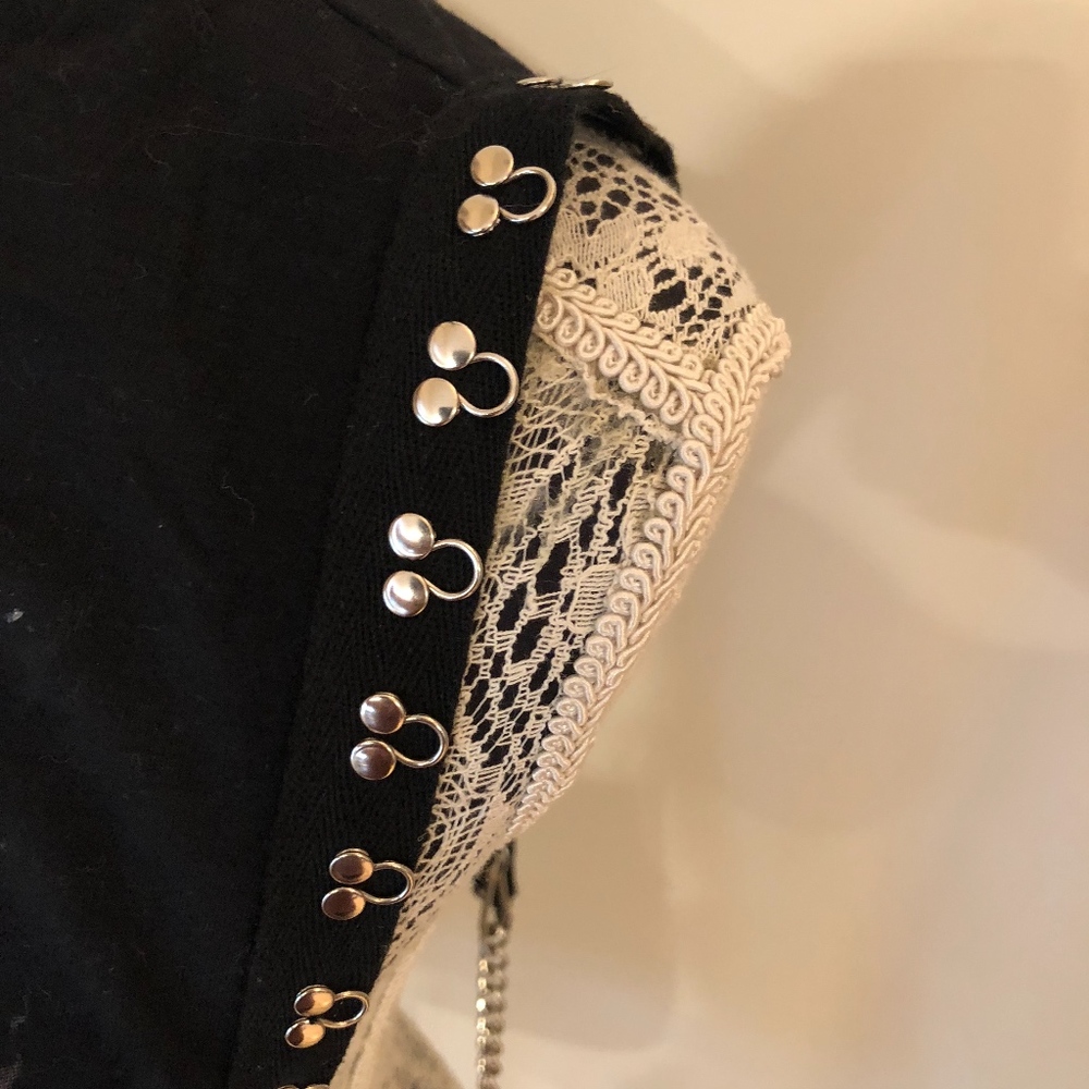 better be | Chain Link Crop top - Picture 7 of 8